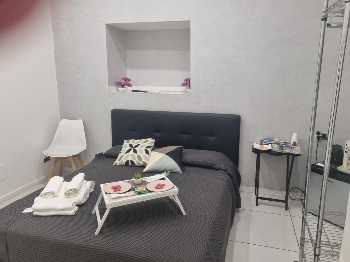 Live Naples Hotel Bagian luar foto