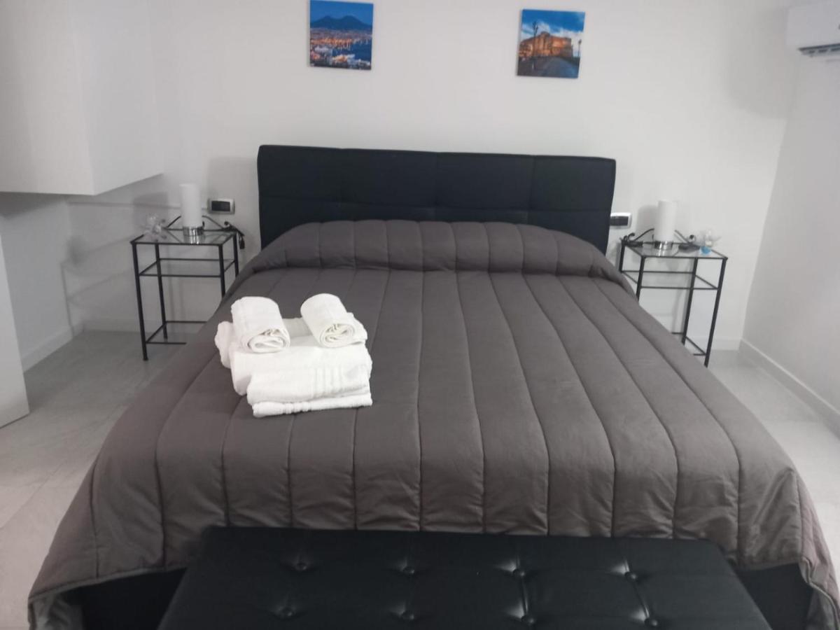 Live Naples Hotel Bagian luar foto