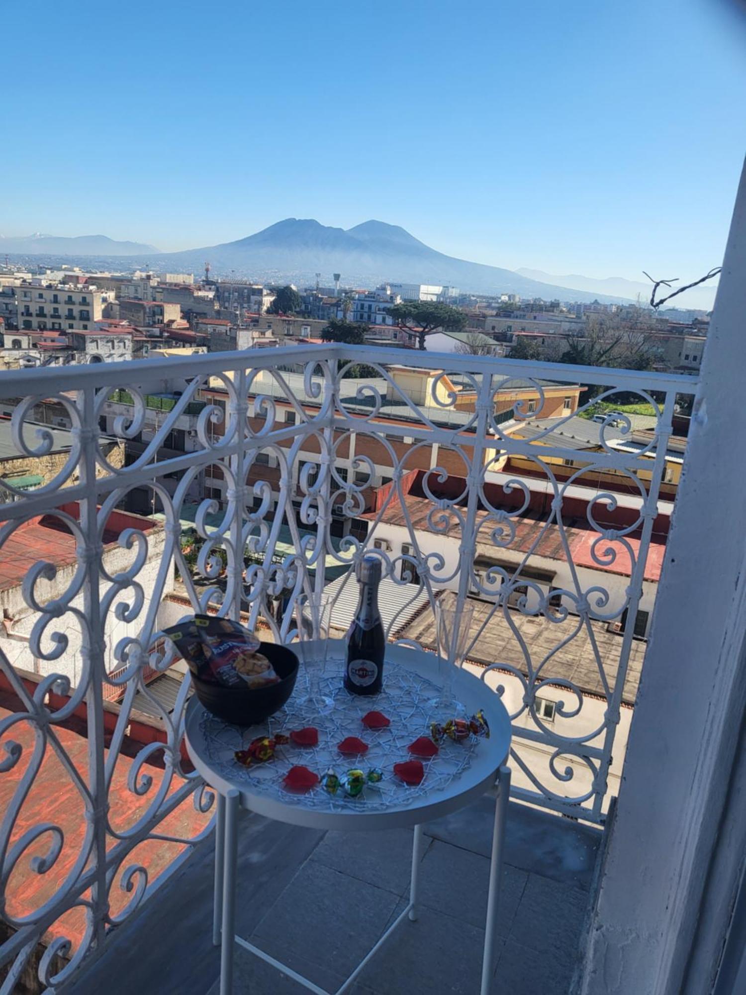 Live Naples Hotel Bagian luar foto