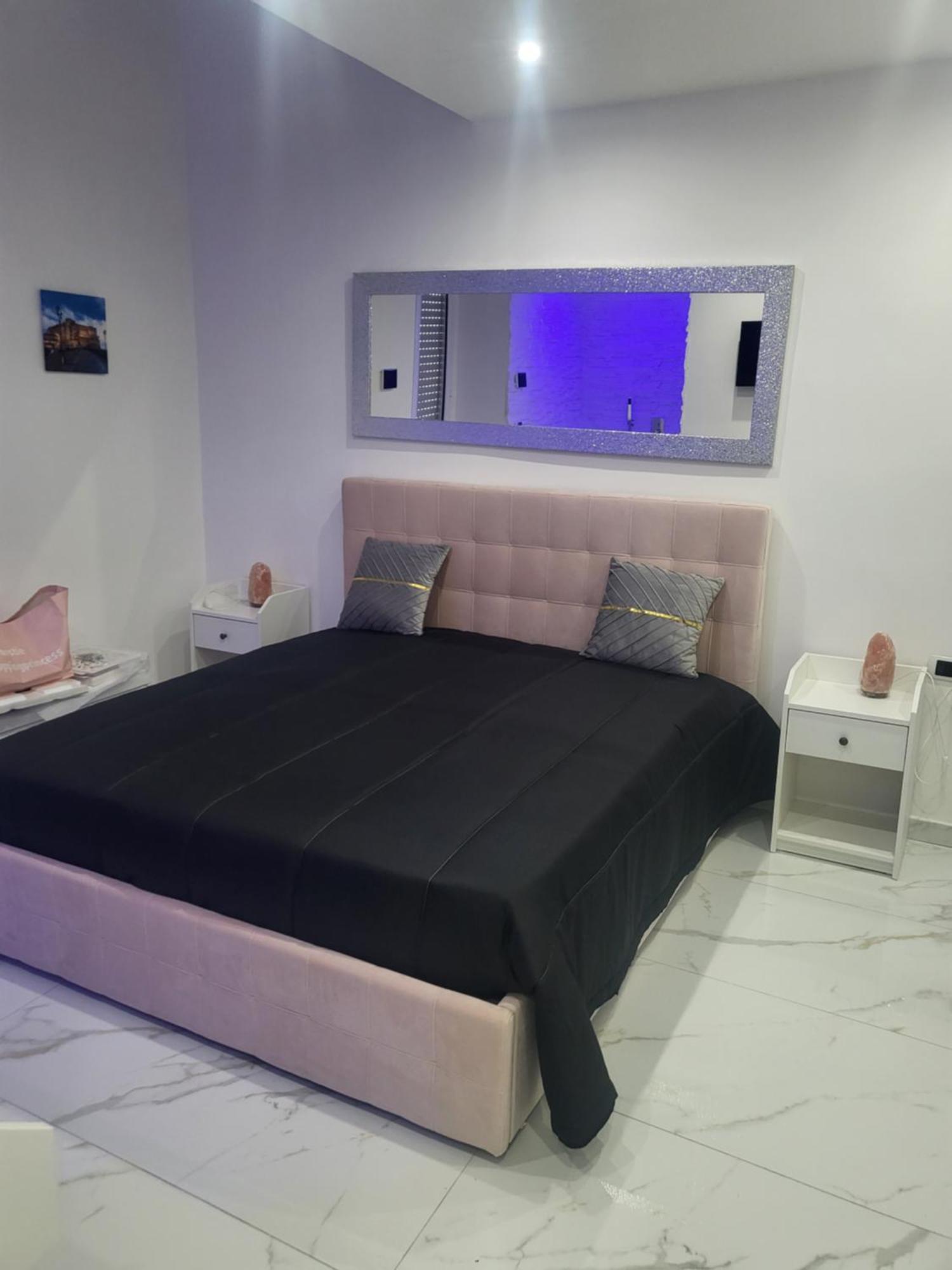 Live Naples Hotel Bagian luar foto