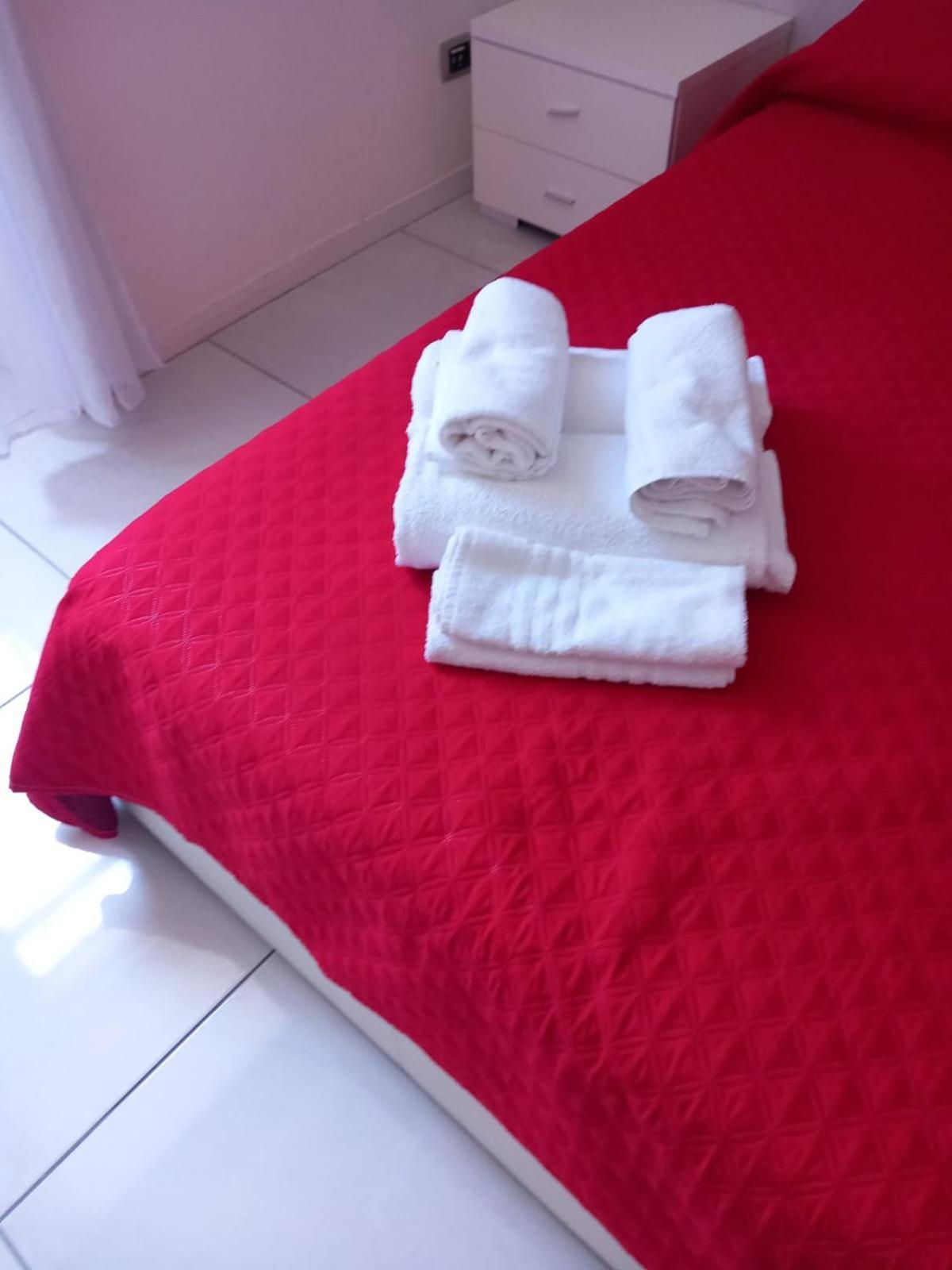 Live Naples Hotel Bagian luar foto