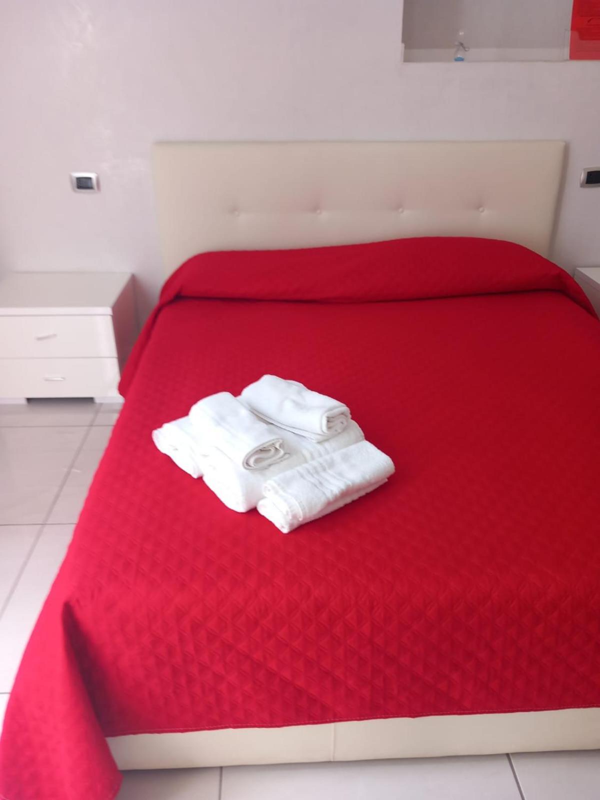 Live Naples Hotel Bagian luar foto