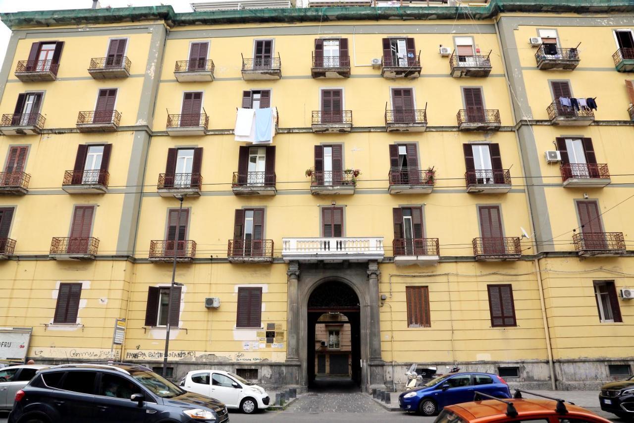 Live Naples Hotel Bagian luar foto